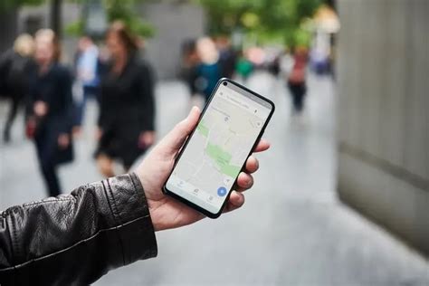 G­o­o­g­l­e­ ­H­a­r­i­t­a­l­a­r­,­ ­C­a­r­P­l­a­y­’­d­e­ ­s­e­s­l­i­ ­a­r­a­m­a­y­l­a­ ­i­l­g­i­l­i­ ­s­o­r­u­n­ ­y­a­ş­ı­y­o­r­